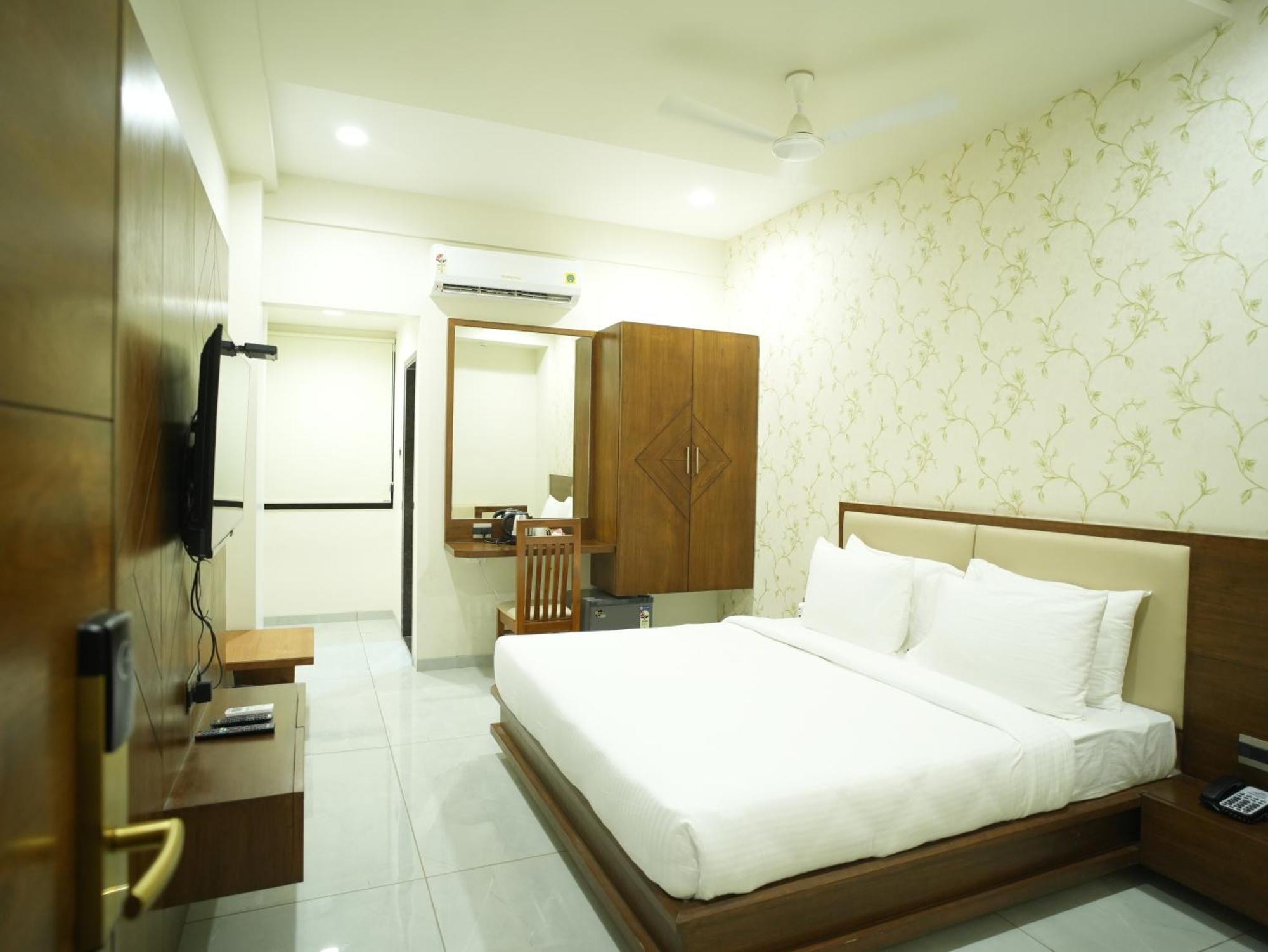 Pam Premium Hotel Vadodara Eksteriør billede